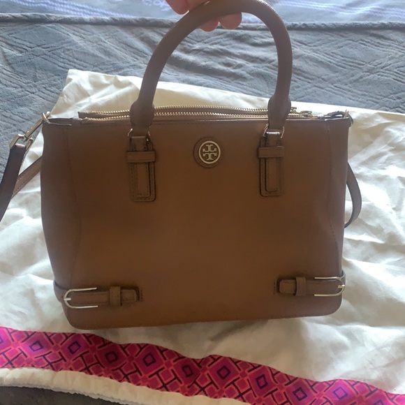 Tory Burch Robinson Multi Tote Top Handle Saffiano Leather Bag - Picture 7 of 8